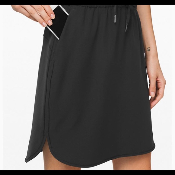 Lululemon on the fly skirt sz 0 black NWT - Picture 3 of 6